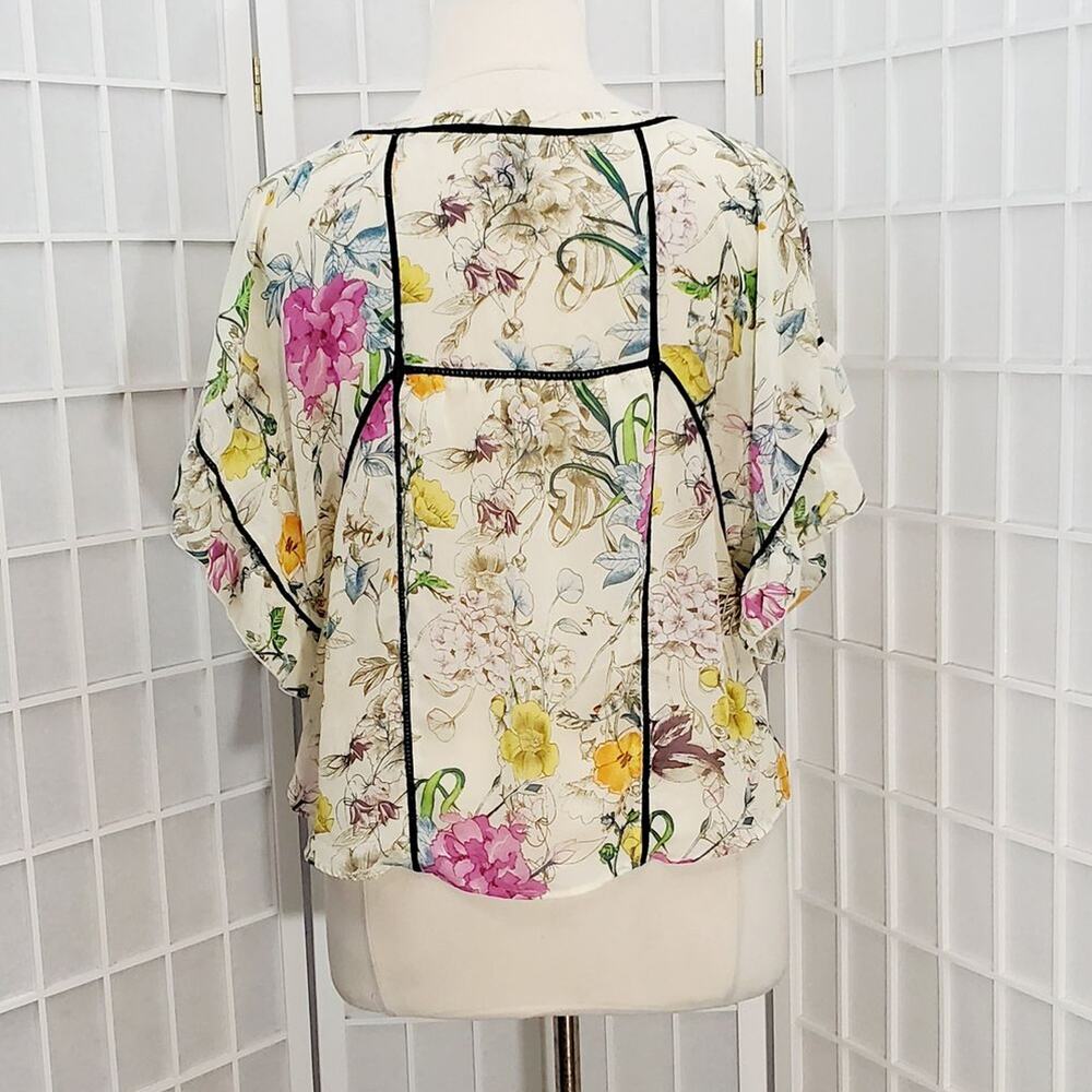 H&M Women’s Semi Sheer Floral Flutter Sleeves Blouse Top Shirt Blouse Size: 4 - Picture 4 of 6